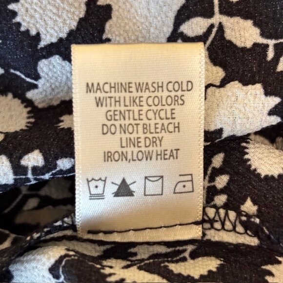 Max Studio Black/White Floral Print Ruffled Collar Tiered Maxi Dress Size 1X - Picture 12 of 12